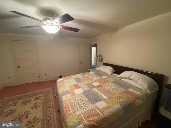 209 N MARKET ST, Seaford, DE 19973