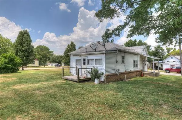 1004 E 6TH ST, Galena, KS 66739