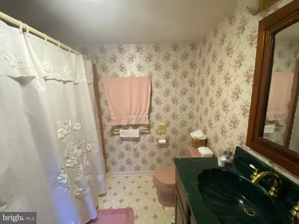 209 N MARKET ST, Seaford, DE 19973