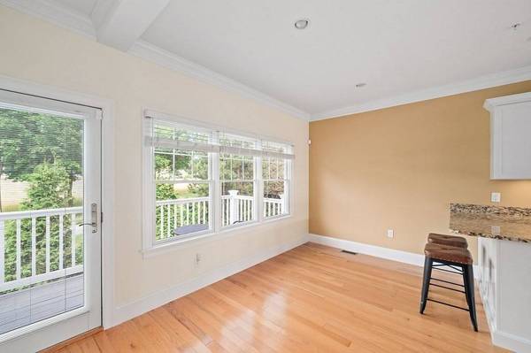 60 Robbins Rd #25, Plymouth, MA 02360