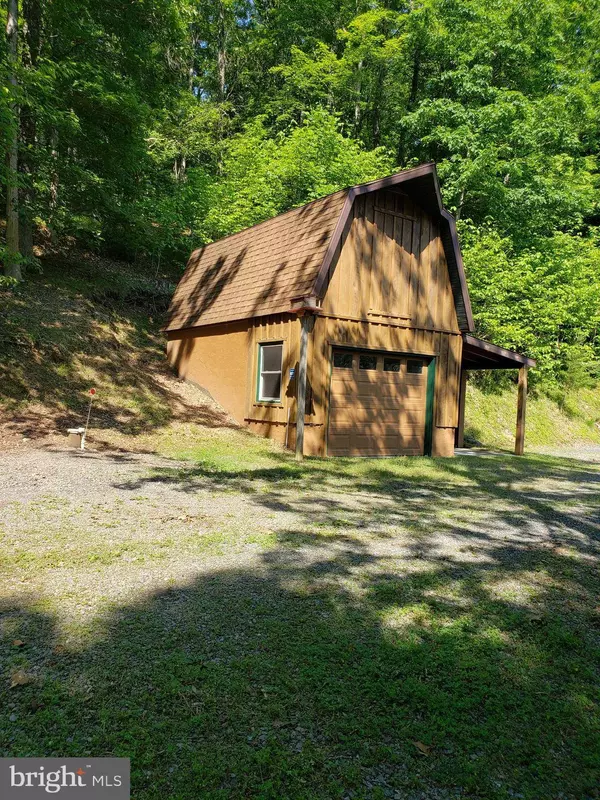 1844-1844 CONSTANT RUN, Great Cacapon, WV 25422