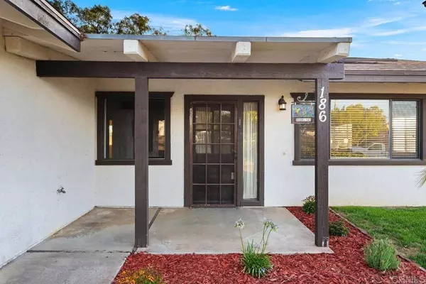 186 Del Sureno, Fallbrook, CA 92028