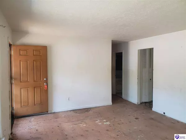 378 Redmar Boulevard, Radcliff, KY 40160