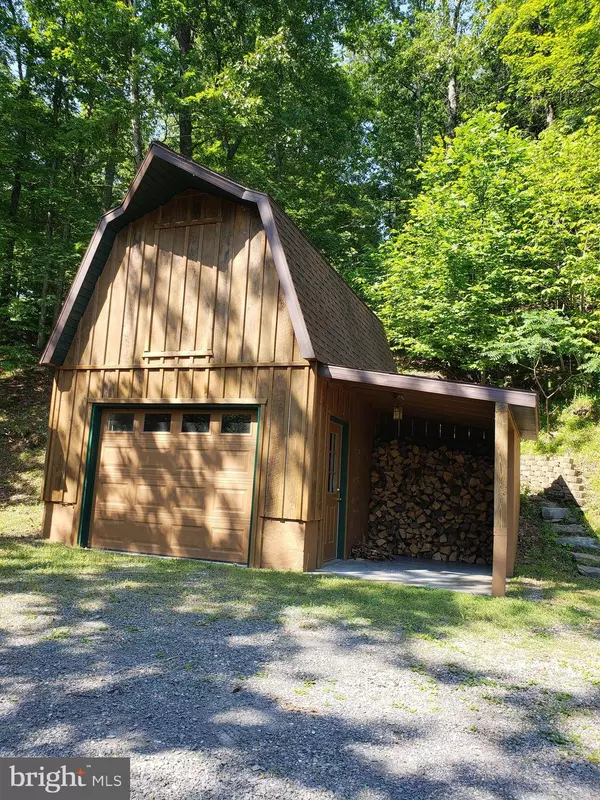 1844-1844 CONSTANT RUN, Great Cacapon, WV 25422