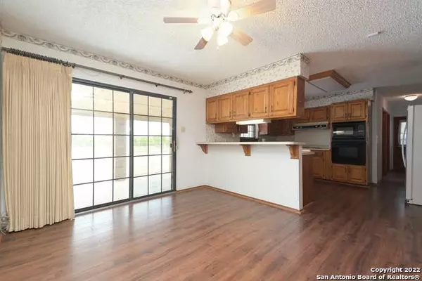 2584 WRIGHT CARPENTER, San Antonio, TX 78221-5228