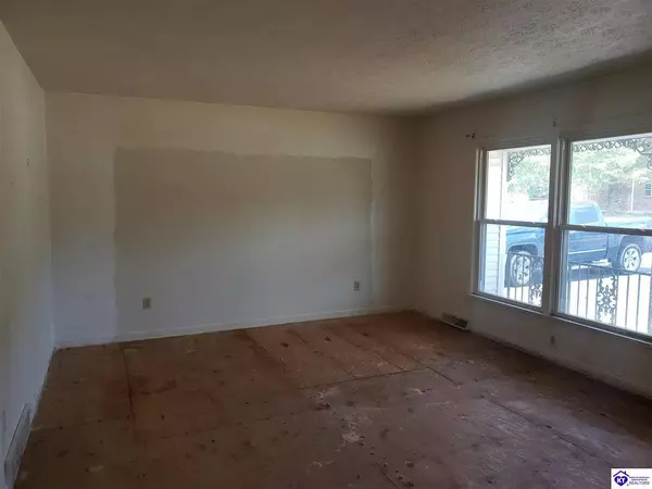 378 Redmar Boulevard, Radcliff, KY 40160