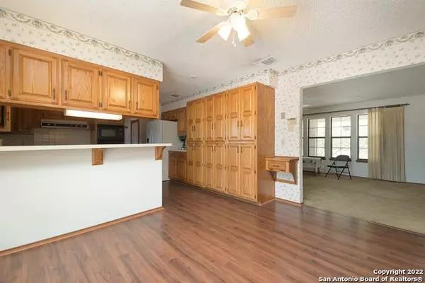 2584 WRIGHT CARPENTER, San Antonio, TX 78221-5228