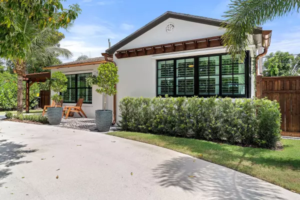 323 Linda LN, West Palm Beach, FL 33405