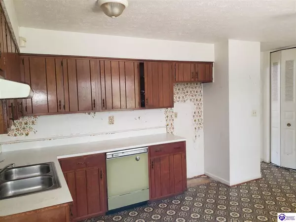 378 Redmar Boulevard, Radcliff, KY 40160