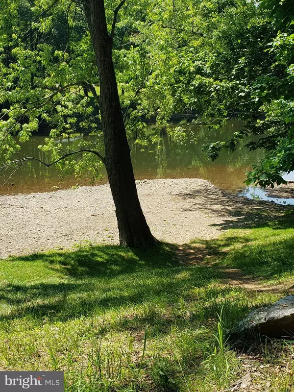 1844-1844 CONSTANT RUN, Great Cacapon, WV 25422