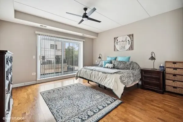 1903 W Diversey Parkway #202, Chicago, IL 60614