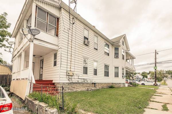 36 Arnold AVE, Amsterdam, NY 12010