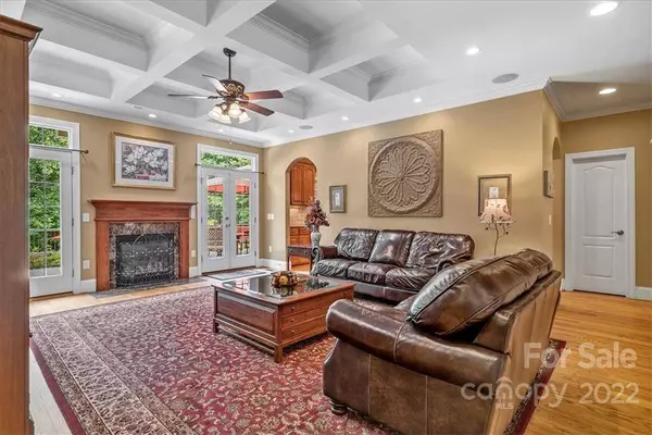 126 Burnell PL, Davidson, NC 28036