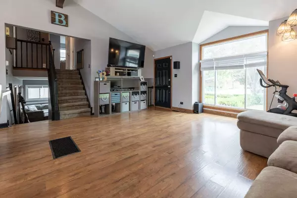 807 SOUTH ST, Lockport, IL 60441