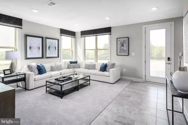 236 HICKORY HOLLOW CT, Cockeysville, MD 21030