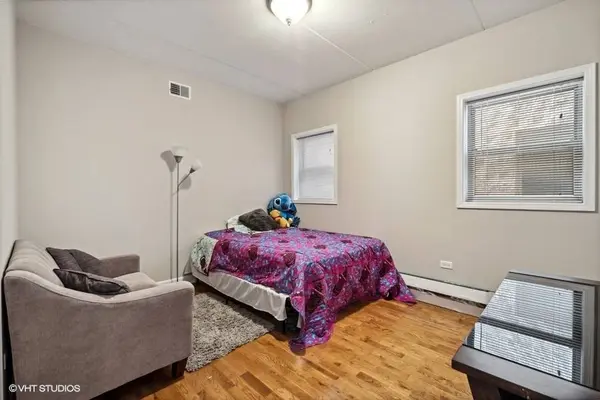 1903 W Diversey Parkway #202, Chicago, IL 60614