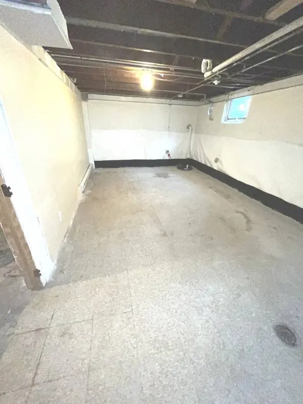 18518 Ridgewood Avenue, Lansing, IL 60438