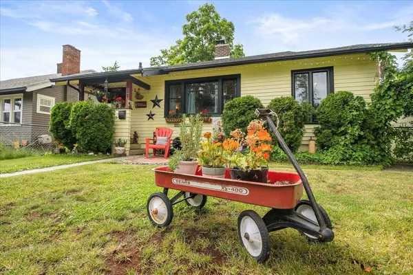 608 E E 33rd Ave Ave, Spokane, WA 99203