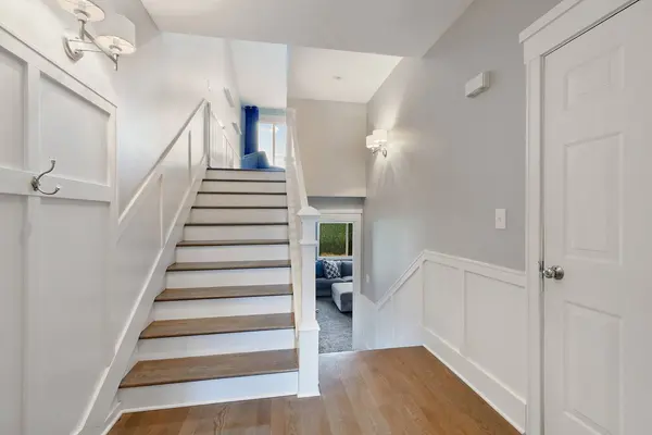 1941 Waters Edge DR, Minooka, IL 60447