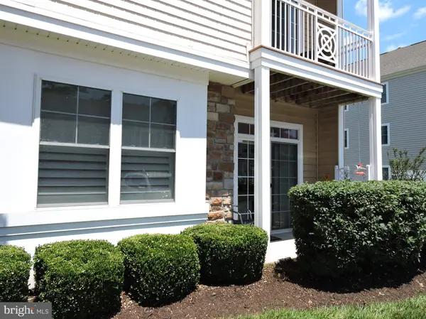 19708 CHELMER DR #V6