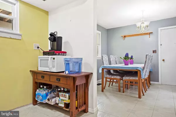 3026 TREMONT AVE, Egg Harbor Township, NJ 08234