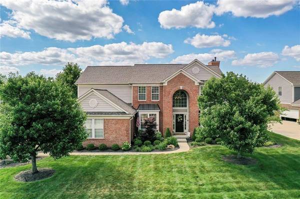 9428 Shadow Rock CIR, Zionsville, IN 46077