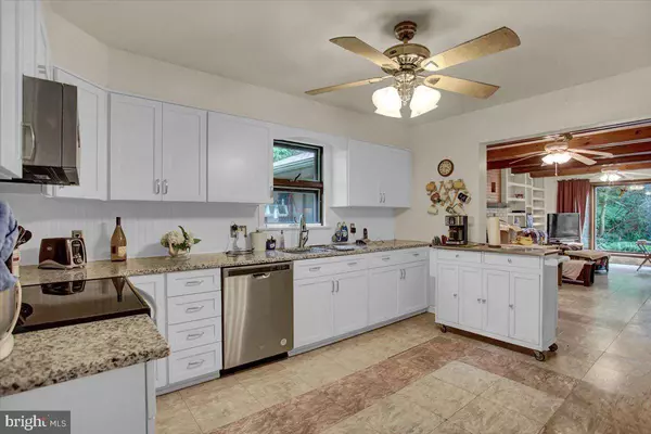 5040 ERBS BRIDGE RD, Mechanicsburg, PA 17050