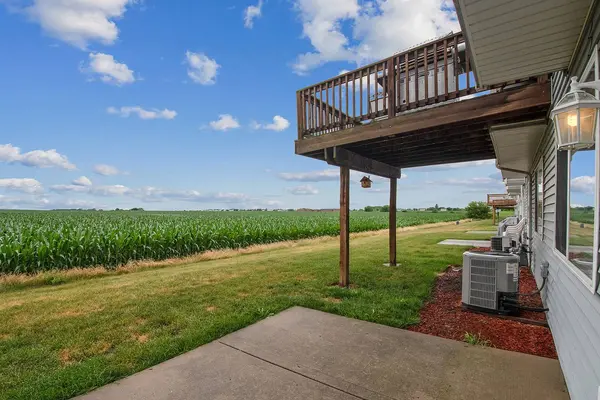 1941 Waters Edge DR, Minooka, IL 60447