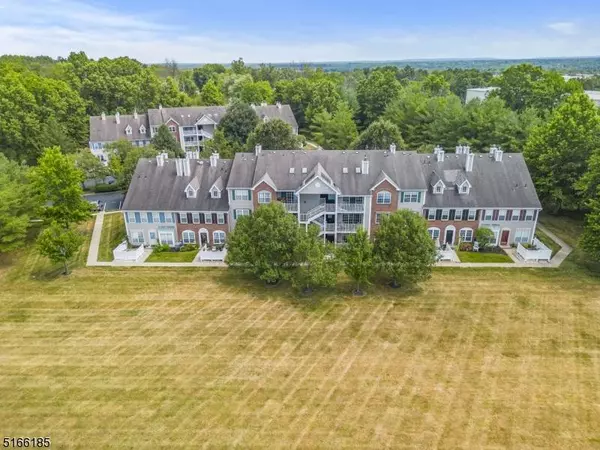 1708 Breckenridge Dr, Branchburg Twp., NJ 08876