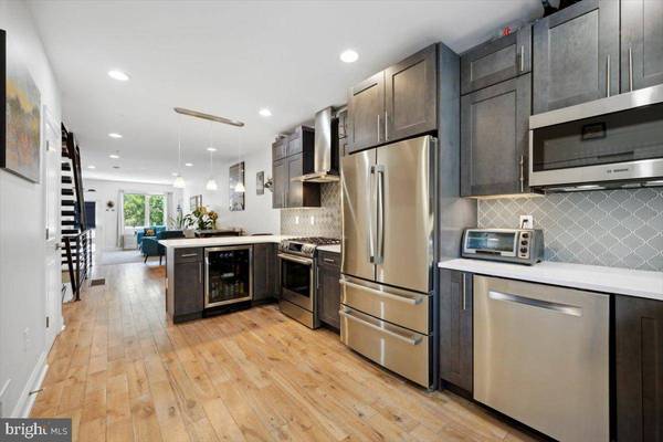 2067 E FLETCHER ST, Philadelphia, PA 19125