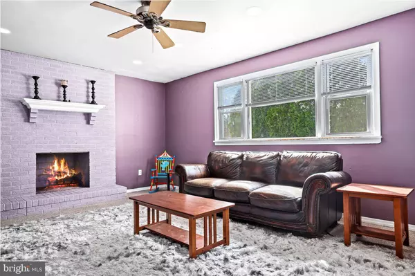 3026 TREMONT AVE, Egg Harbor Township, NJ 08234