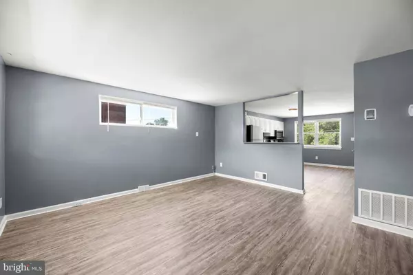 4060 SAINT MONICA DR, Dundalk, MD 21222