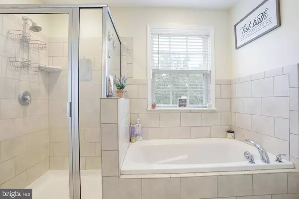 245 MELVILLE DR, Inwood, WV 25428