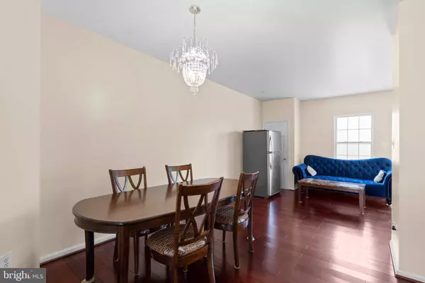 9701 LUGUNA RD, Baltimore, MD 21220