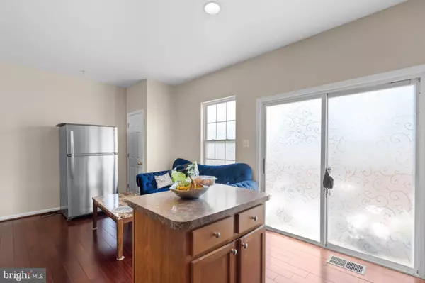 9701 LUGUNA RD, Baltimore, MD 21220