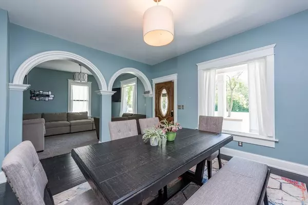 2718 Edina Boulevard, Zion, IL 60099