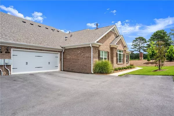 3775 Ridgehurst LN, Buford, GA 30519