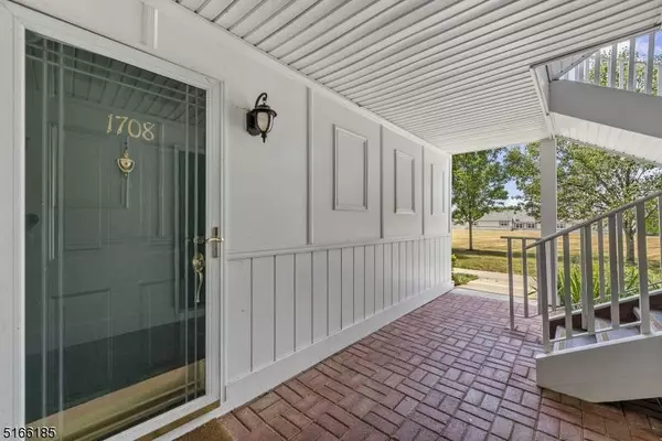 1708 Breckenridge Dr, Branchburg Twp., NJ 08876