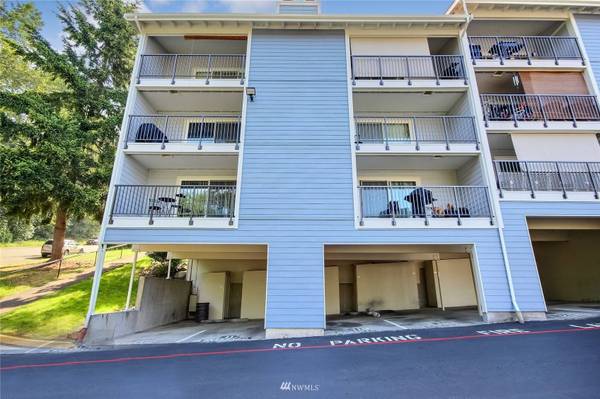 2431 S 248th ST #C16, Kent, WA 98032