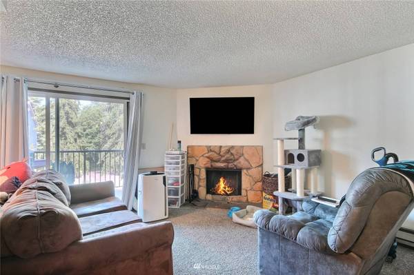 2431 S 248th ST #C16, Kent, WA 98032