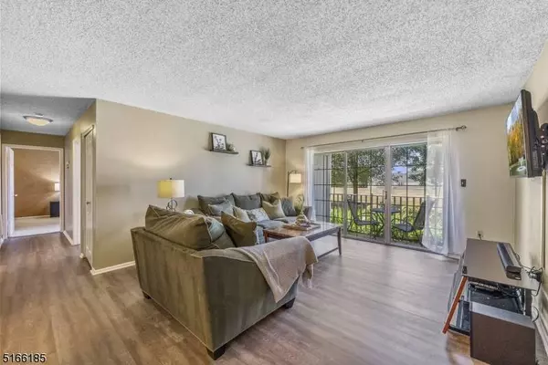 1708 Breckenridge Dr, Branchburg Twp., NJ 08876