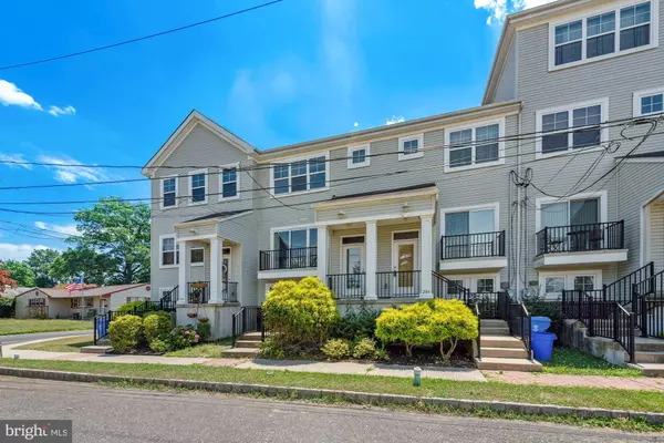 202 JUNIPER ST, Burlington, NJ 08016