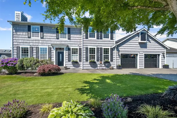 3702 197th Avenue Ct E, Lake Tapps, WA 98391