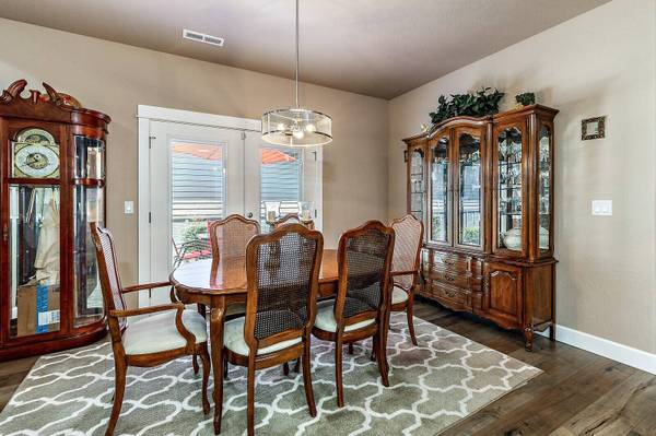 1128 Boulder Ridge ST, Central Point, OR 97502