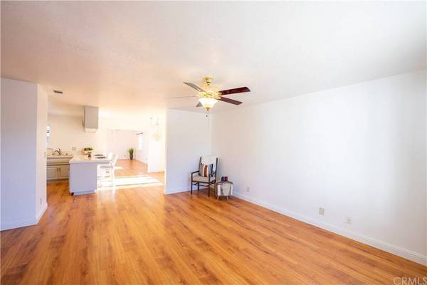 1040 Columbus DR, Santa Maria, CA 93454