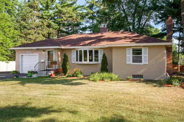 925 Mississippi ST NE, Fridley, MN 55432