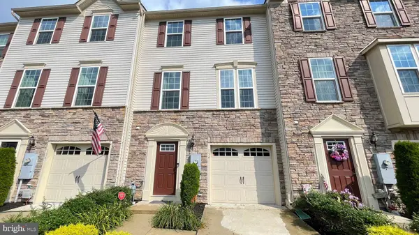 134 VILLAGE GREEN LN, Sicklerville, NJ 08081
