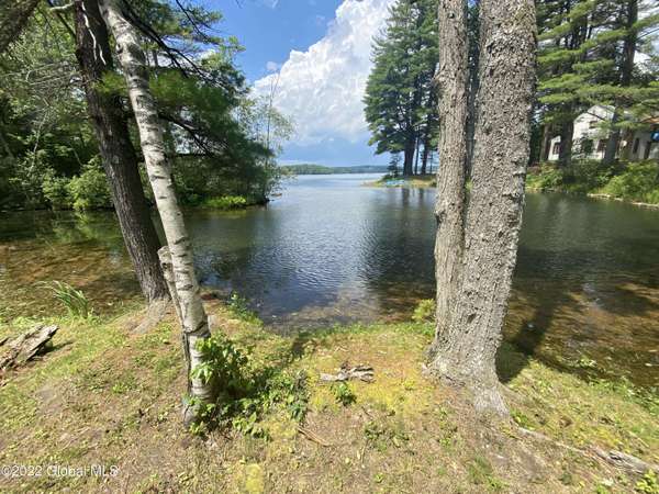 2068 S Shore RD, Galway, NY 12074