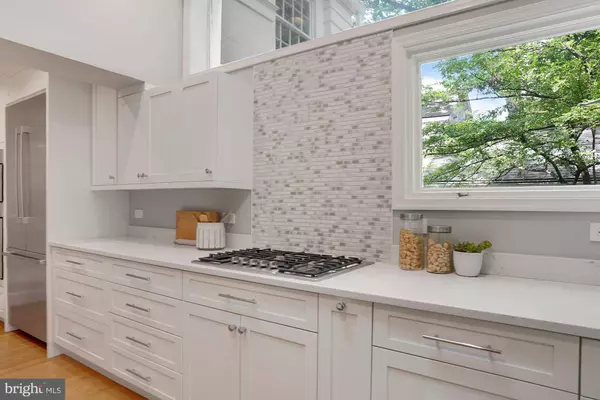 6613 32ND ST NW, Washington, DC 20015