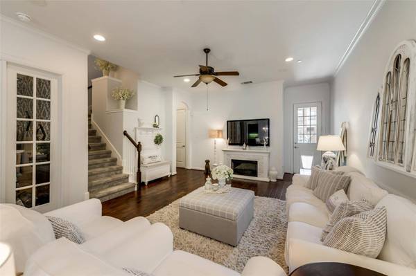 8612 Calvin Road, Irving, TX 75063